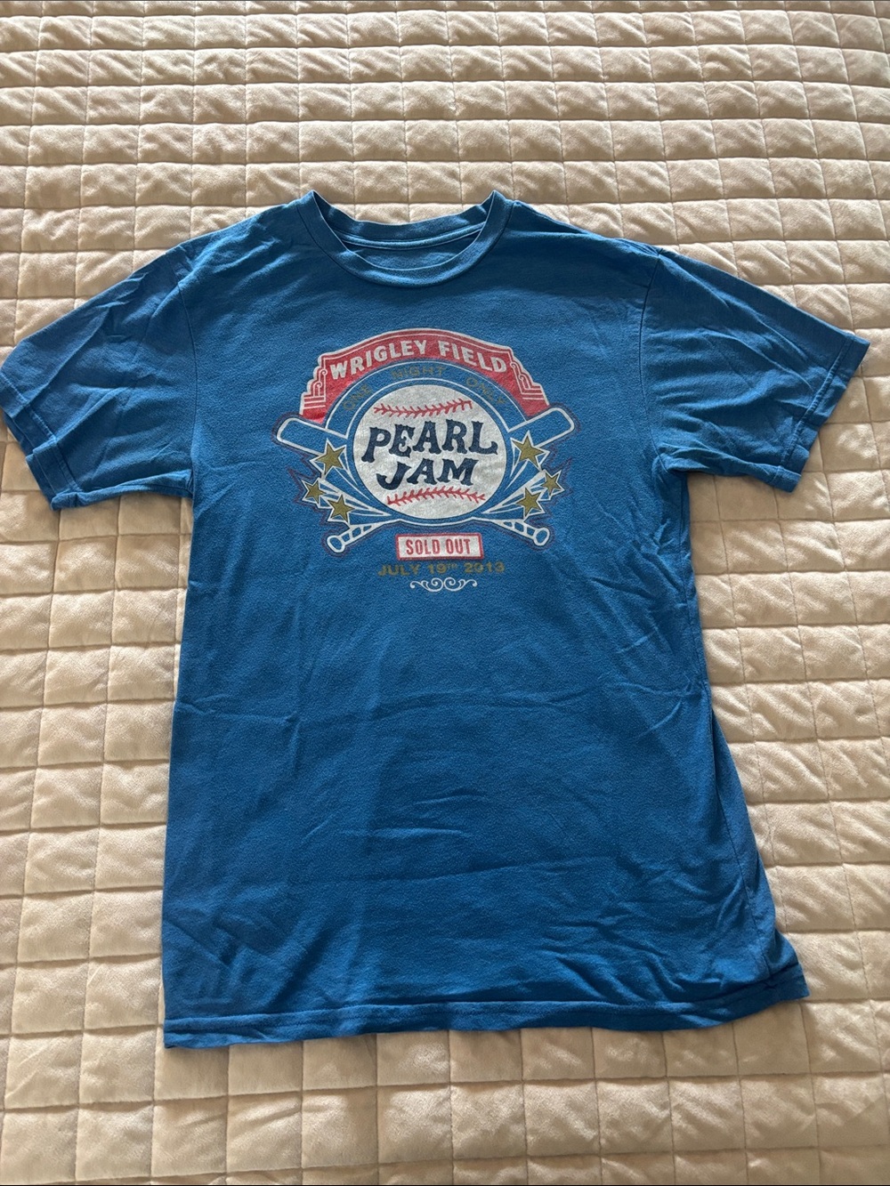 Vintage Pearl Jam Wrigley Field concert t shirt 2013.